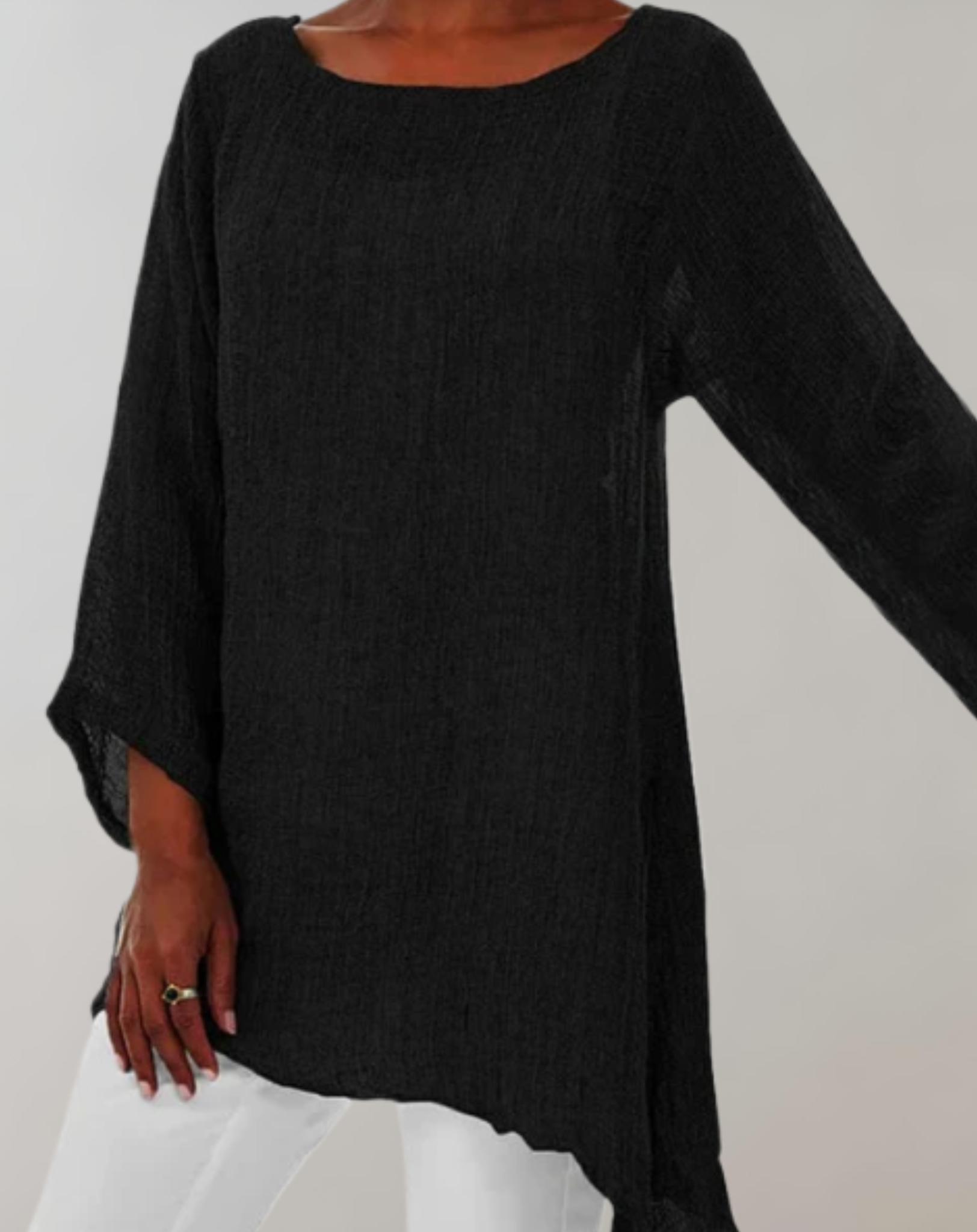 Aaliyah - losvallende oversized top met lange mouwen, ronde hals en asymmetrisch detail