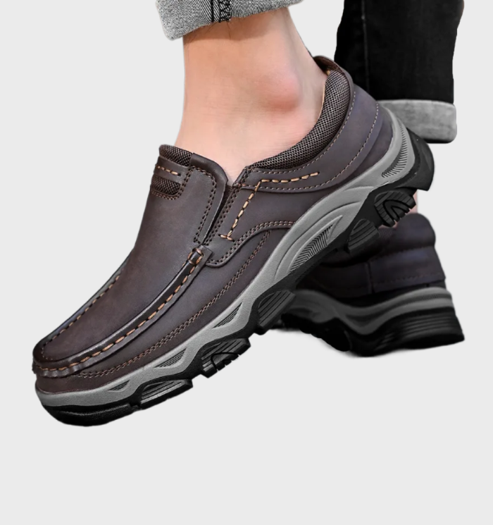 Comfortabele orthopedische leren loafers met antislip rubberen zool.