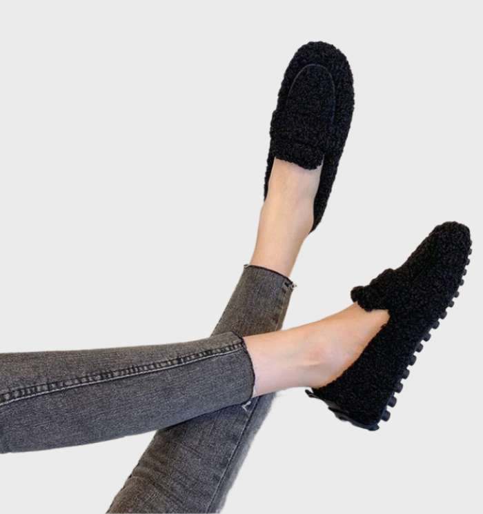 Belle - Warme en comfortabele pantoffels voor dames met wollen voering, wollen manchet en rubberen zool