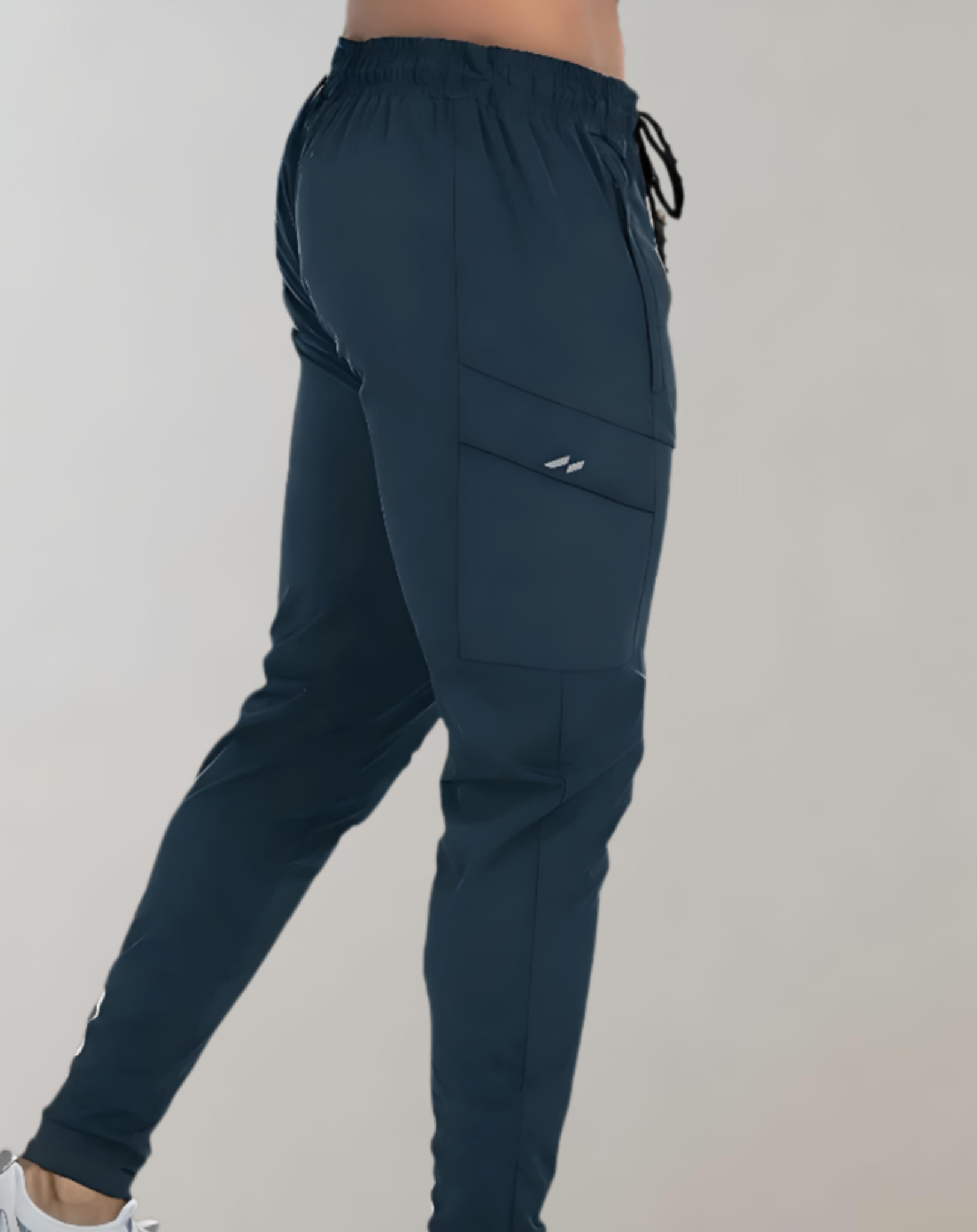 Leonard - Slim fit jogger met stretch taille, verstelbare tailleband en meerdere zakken