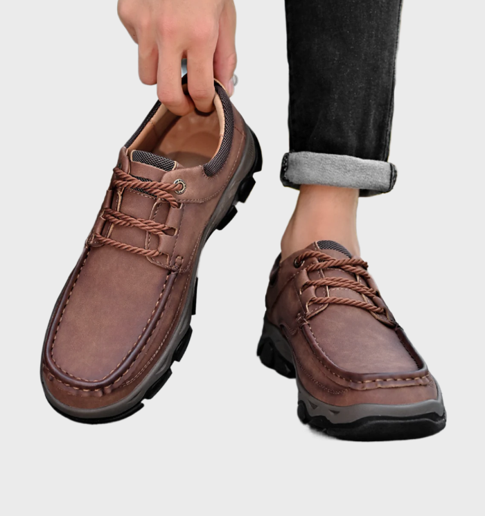 Comfortabele orthopedische leren loafers met antislip rubberen zool.