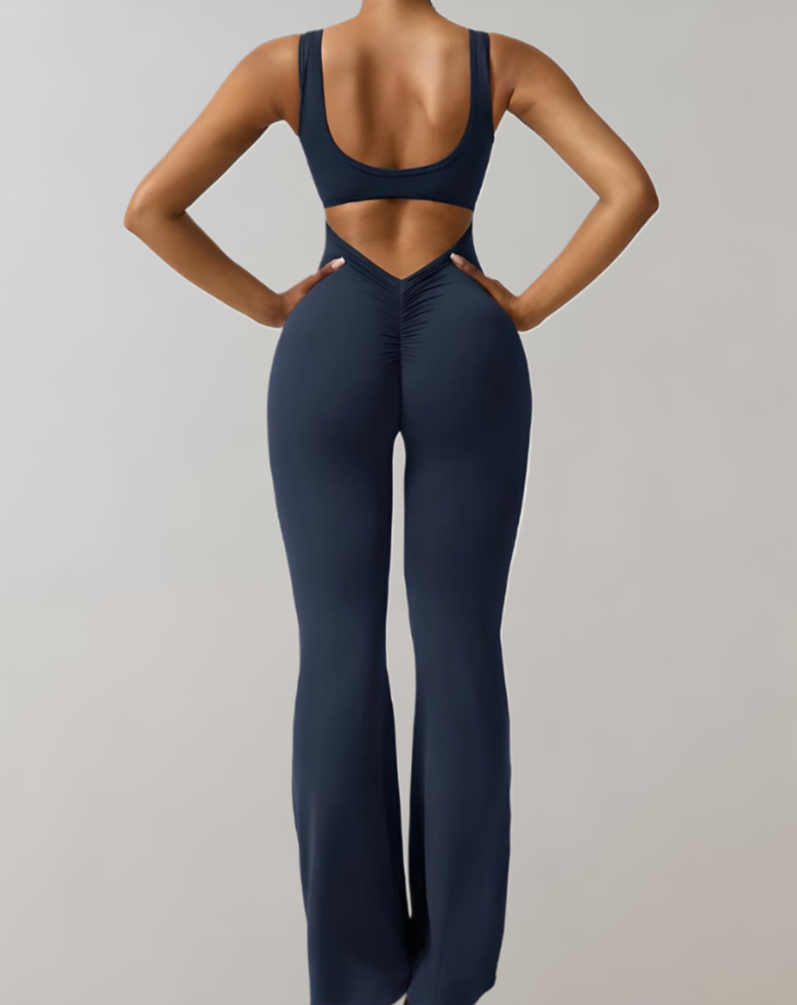 Myrna - mouwloze en rugloze bodycon jumpsuit met broek met klokmouwen