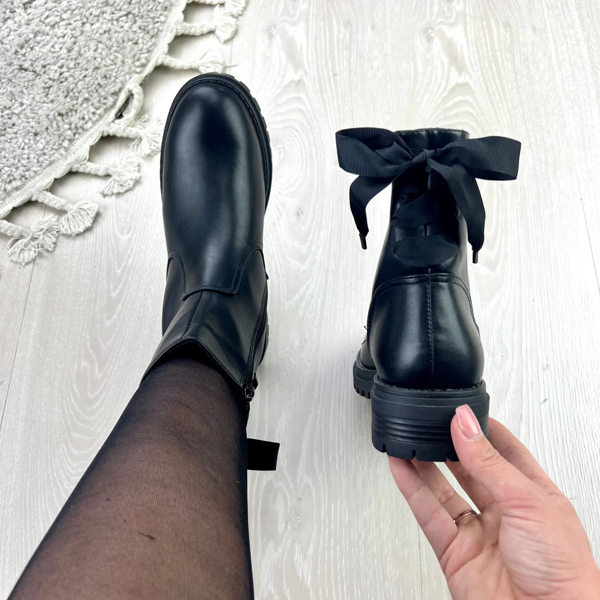 Bow Black Boots